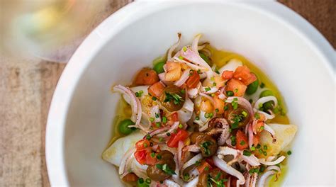 Fancy a romantic dinner with breathtaking views of the kl city skyline? #BuroDiningGuide: 7 Places to try in KL for anything ...