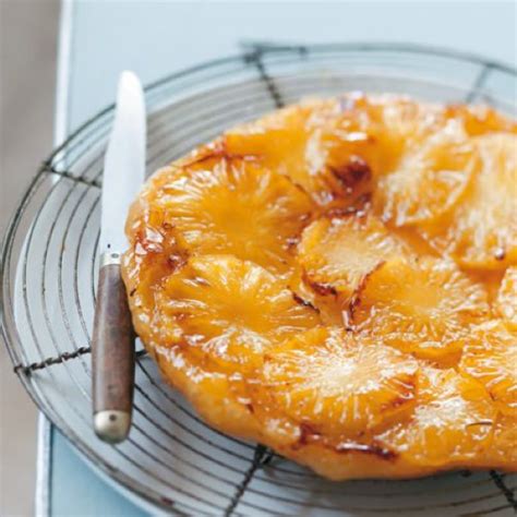Tarte Tatin met ananas en rozemarijn recept