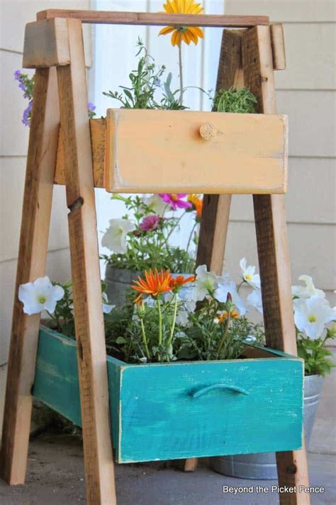 30 Inspiring Ideas To Freshen Up Your Front Porch For Spring Plants