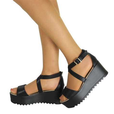 Womens Cleated Chunky Sole Strappy Platform Sandals Wedges Flatform