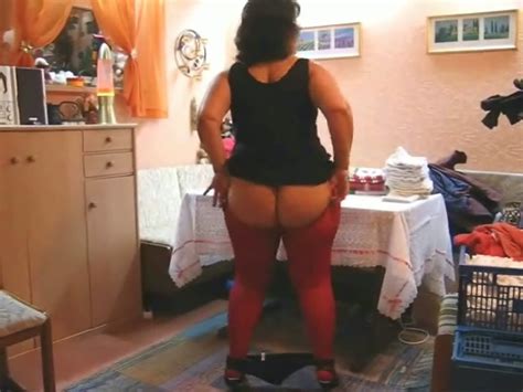 Chubby Slut In Red Pantyhose Shakes Her Fat Ass Mylust