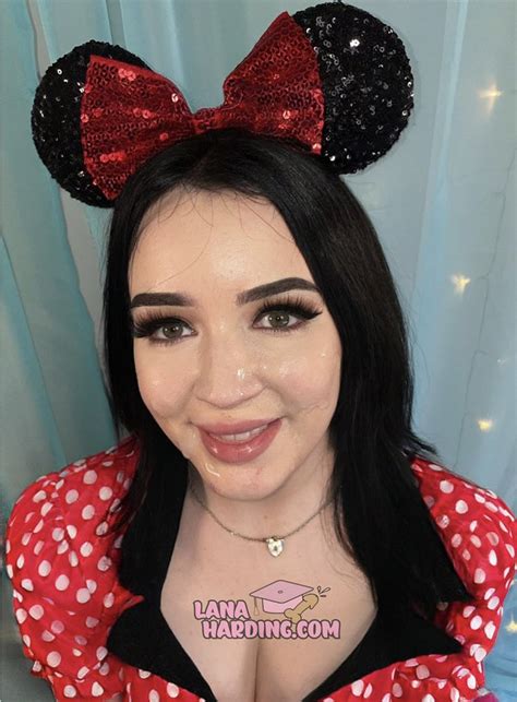 Tw Pornstars Pic Lana Harding Ba Twitter Cutie At Disneyland