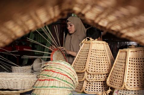 indonesian handicraft exports to japan touch us 10 32 million antara news