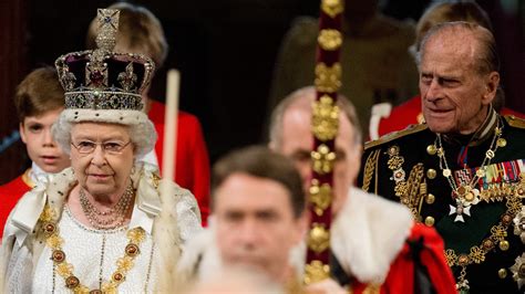 Her marriage is the longest of any british sovereign. Queen Elizabeth II.: Diese Probleme musste sie bei ihrer ...