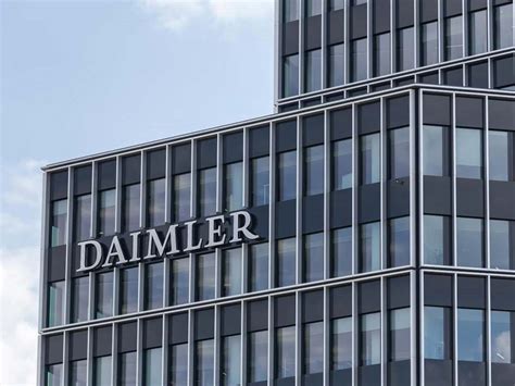 Daimler Schickt Tausende Mitarbeiter Wieder In Kurzarbeit