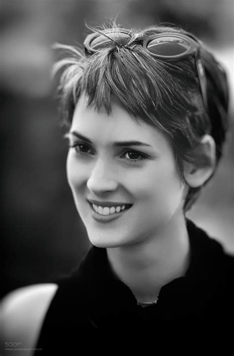 13+ gorgeous winona ryder short hair 90s. Winona Ryder! | Winona ryder, Winona forever, Short hair ...