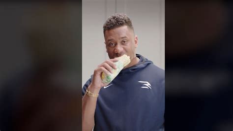 Broncos Qb Russell Wilson Appears In Cringy Subway Ad