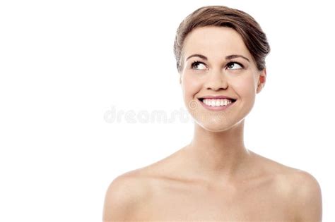 femme élégante avec les épaules nues image stock image du assez caucasien 47979673