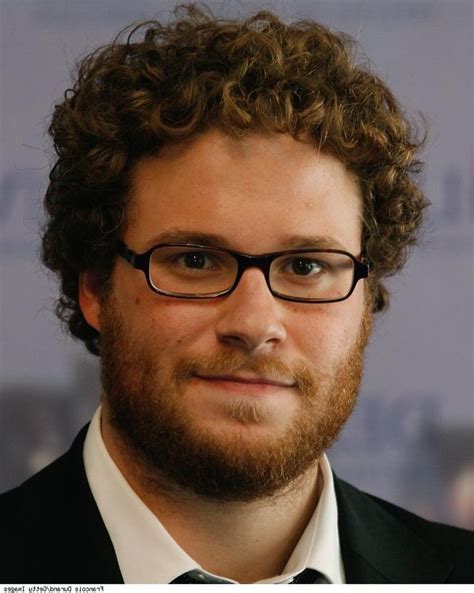 When he was starting out as a standup comedian in the 1980s, howie mandel had thick, black curly hair that was often tamed into ringlets with gel. Jewfro hairstyles | Personajes, Hombres, Actores