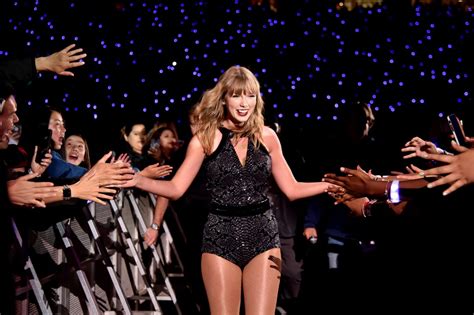 How Taylor Swift Flipped Online Fandom On Its Head For The Better Cnet