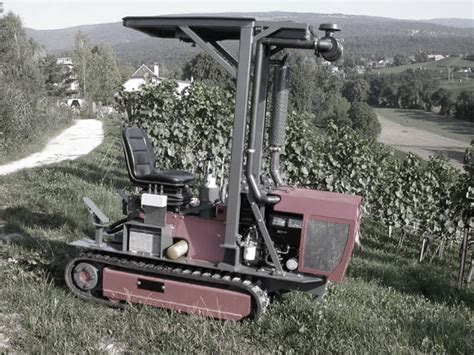 Tracteur à Chenilles Loeffel Spécial Coteaux Et Faible Tassement Du Sol