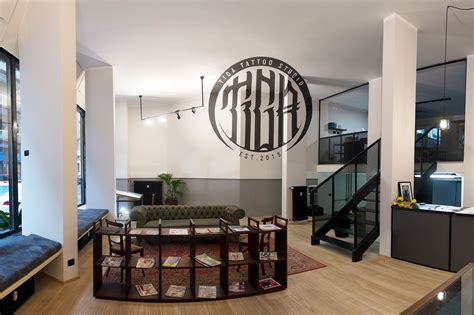 See more ideas about tattoo studio, tattoo studio design, tattoo shop decor. TIGA TATTOO STUDIO / Branding+Mural+Anamorph on Behance