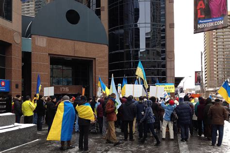 Ukrainian Canadians Rallying At Toronto Russian Consulate