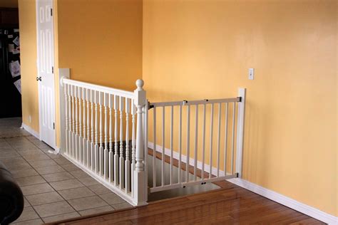 They had carpet but i removed it. DIY kinda girl: Banister/Gate redo