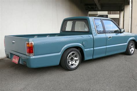 1999 Mazda B2200 Sold Out ファブモーターサービス