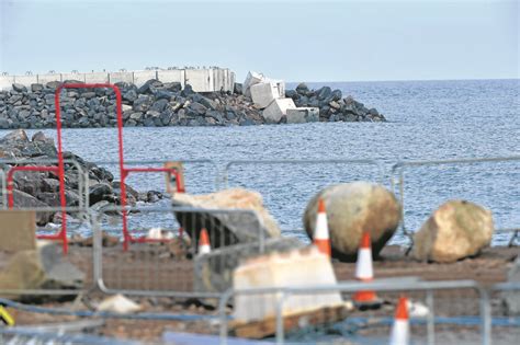 Picture Bad Weather Breaks North Breakwater At Aberdeens Nigg Bay