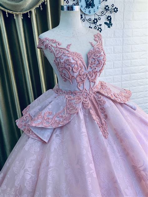 Cute Light Pink Princess Lace Ball Gown Weddingprom Dress With Chapel
