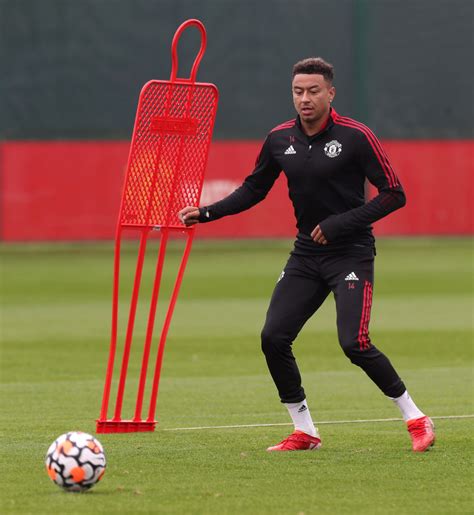 Jesse Lingard Trains With Manchester United Amid Laughable West Ham Quotes