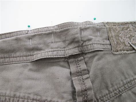 deperle: DIY - tutoriel de couture: reprendre un pantalon à la taille