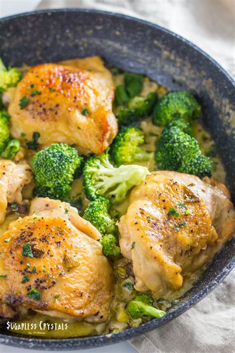 Add the sauce, steamed broccoli and water chestnuts to pan. Low Carb Chicken and Broccoli (Keto-Friendly) - Sugarless ...