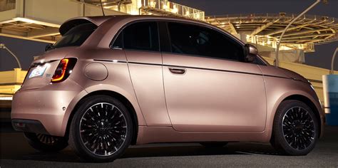 For example, a line segment of unit length is a line segment of length 1. The strange Fiat 500e 3 + 1 electric car | Electric Hunter