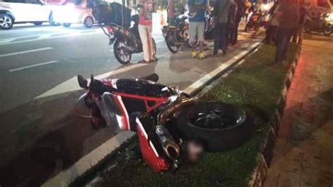 1—ipswich — a mountain biker was fatally injured about noon sunday in willowdale state forest. Singaporean killed in motorcycle crash in Malaysia - CNA