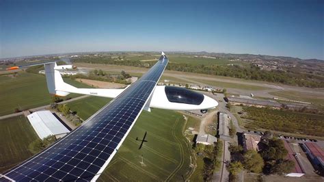 World S First Fully Solar Powered Plane Takes Flight With 2