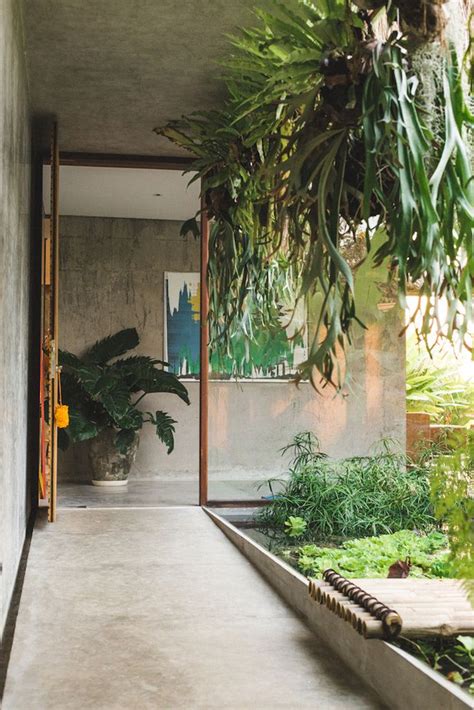 Get the latest business insights from dun & bradstreet. Une maison béton brut à Bali - A part ça ... | Maison bali ...