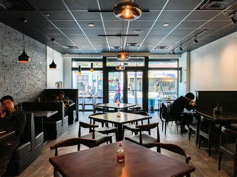 Champaign, il welcome to golden wok restaurant we invite you to visit and try some of the best thai and chinese food on campustown. Mid-Summer Lounge helps bring authentic Chinese food to ...