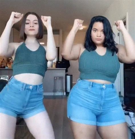 33 Times These Two Friends Proved The Same Outfits Can Look Great On Different Body Types Demilked