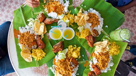 Browse & order food from the malaysian banana leaf restaurant with beep. Best banana leaf restaurants in KL | Leaf restaurant, Food ...