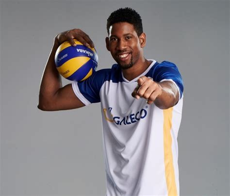 Od drugiego najwyżej opłacanego zawodnika dzieli go prawie pół miliona euro. Wilfredo León - Ambasador Marki Galeco | Galeco Sp. z o.o.