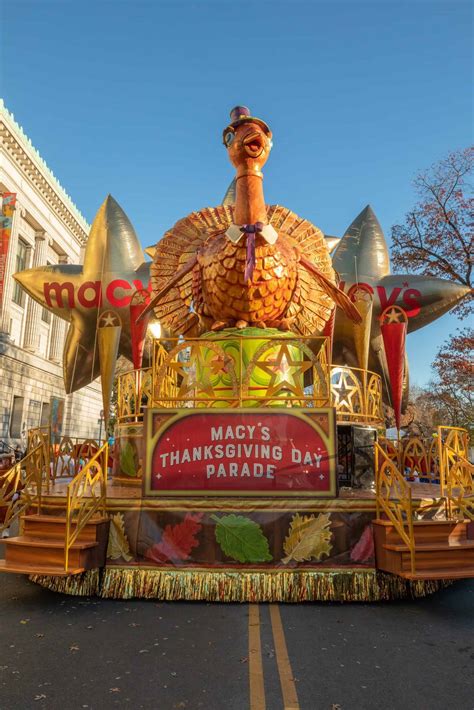 You can shop for savings on the latest clothes, shoes, accessories, beauty and more online. The Macy's Thanksgiving Parade Will Be Towed by Ram | auto ...