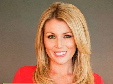 Boston Anchor Reveals Shes Pregnant And Battling Breast Cancer Tvspy