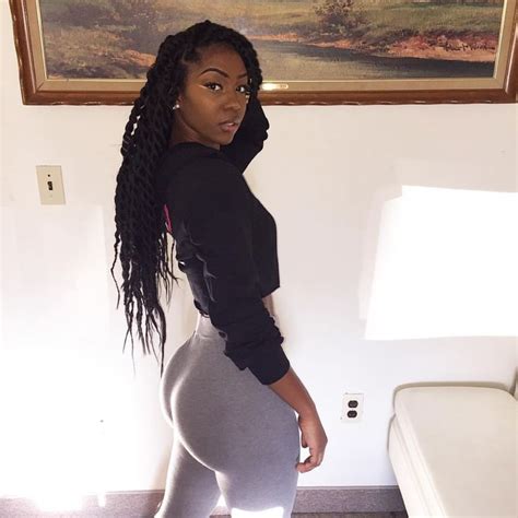 Abby K On Instagram “slim Thickie 👋🏾” Beautiful Dark Skinned Women Black Women Beautiful