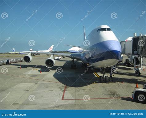 Airbus A330-300 at Terminal 1 of Taoyuan Chiang Kai-shek International