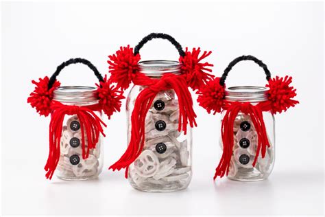 An Easy Snowman Mason Jar Craft Is A Perfect Holiday T