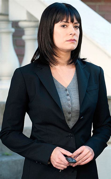Paget Brewster Is Returning To Criminal Minds Yes Again E News
