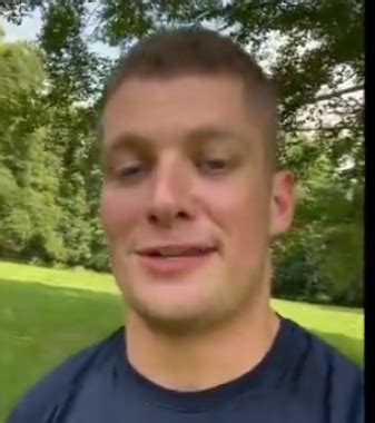 Carl Nassib Of Las Vegas Raiders Is First Active Nfl Player To Announce
