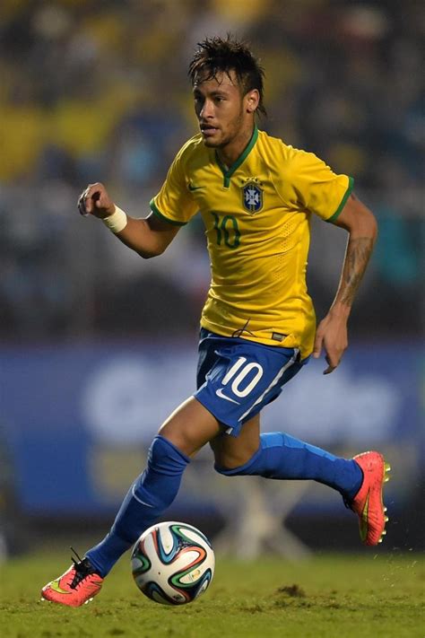 Beats headphones banned from World Cup pitch - NY Daily News