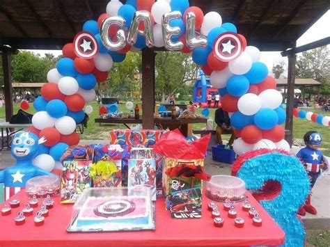 Per questo non possono essere effettuati cambi di taglia. Decoración de arco. Mesa principal: Cupcakes sabor ...