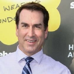 10.8 cm (4+1⁄2 in) gap between the tallest state and the shortest state in germany.6 under such circumstances, the mean height different social groups can show different mean height. Rob Riggle Height in feet/cm. How Tall