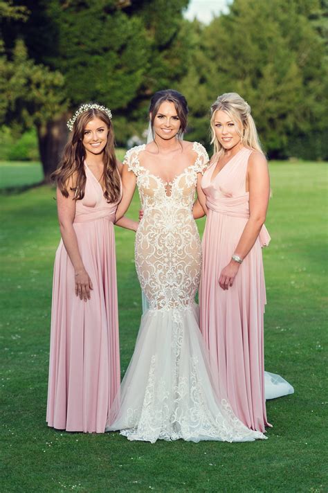 The Best Bridal Party Gifts Of Beautiful Bridesmaid Dresses