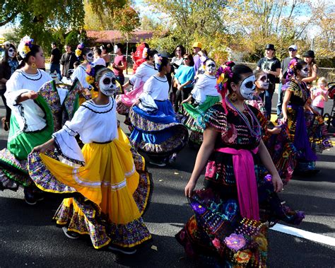 Inside The Holiday Celebrating Dia De Los Muertos
