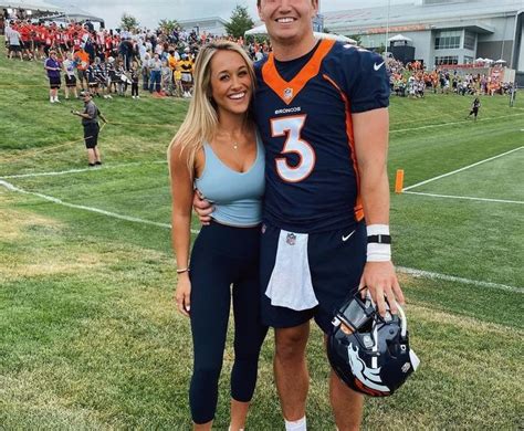 Broncos Qb Drew Lock Shows Off Engagement Photos After Proposing To His
