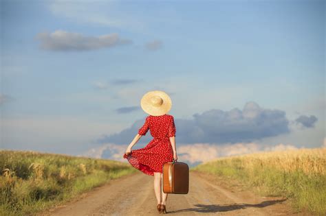 10 Reasons Why Girls Should Travel Solo At Least Once In Their Life