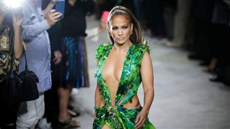 Jennifer Lopez Wears Iconic Green Grammys Dress At Milan Fashion Week