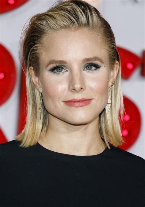 kristen bell at the los angeles premiere of stx entertainment s a bad moms christmas on