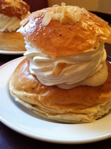 Getting familiar with laskiaispulla, delicious winter pastry of finland. laskiaispulla Archives - Jotain maukasta