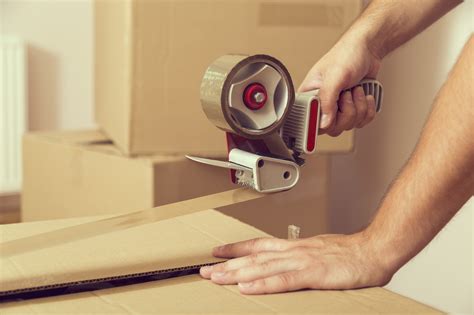 Using A Courier Service Here Are Essential Packing Tips